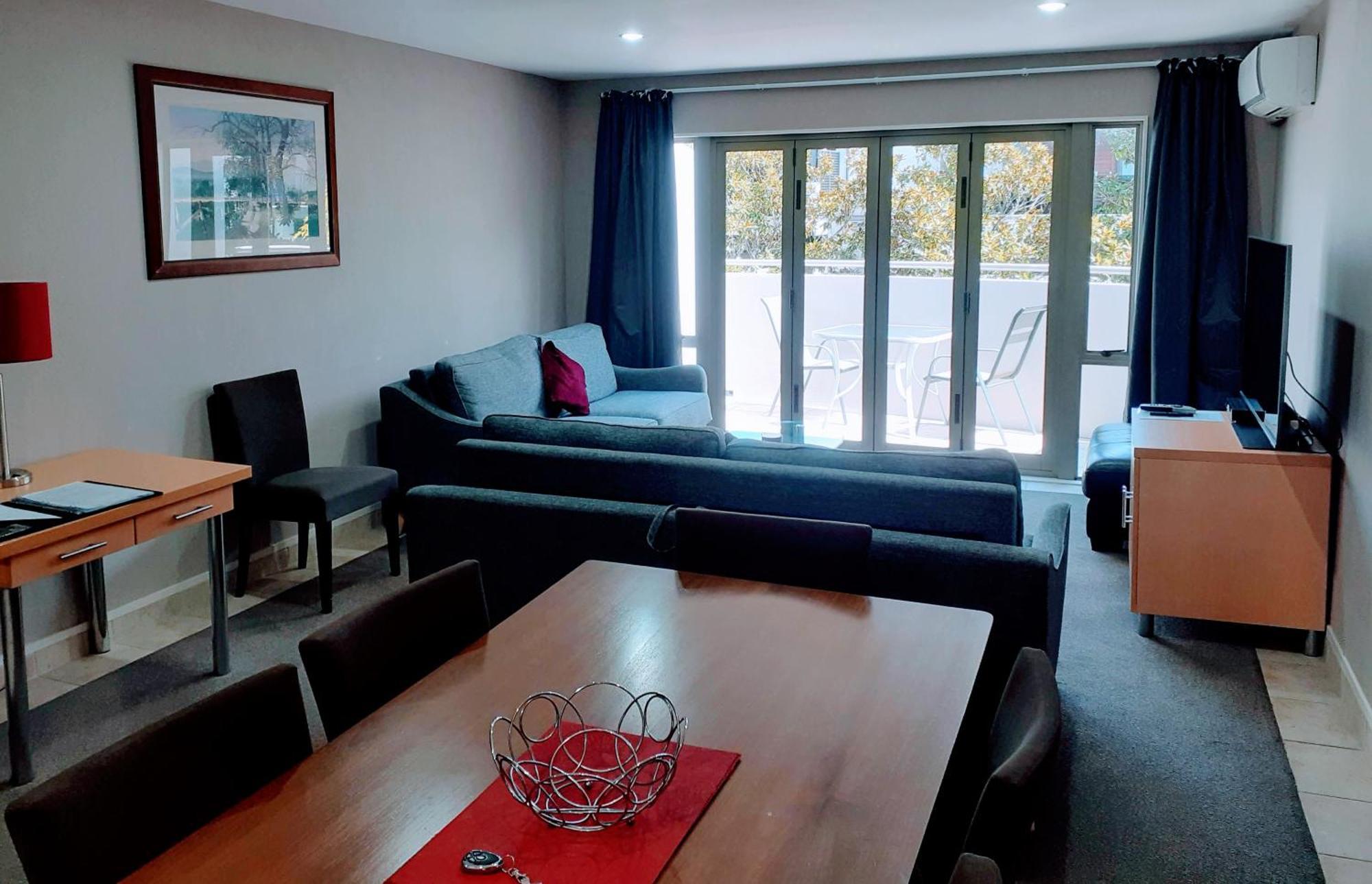 Apartment Fourteen Taupo Bagian luar foto
